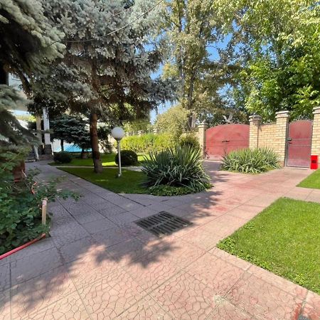 Гостевой Дом Шумкар Азия Guest House Shumkar Asia Bishkek Bagian luar foto