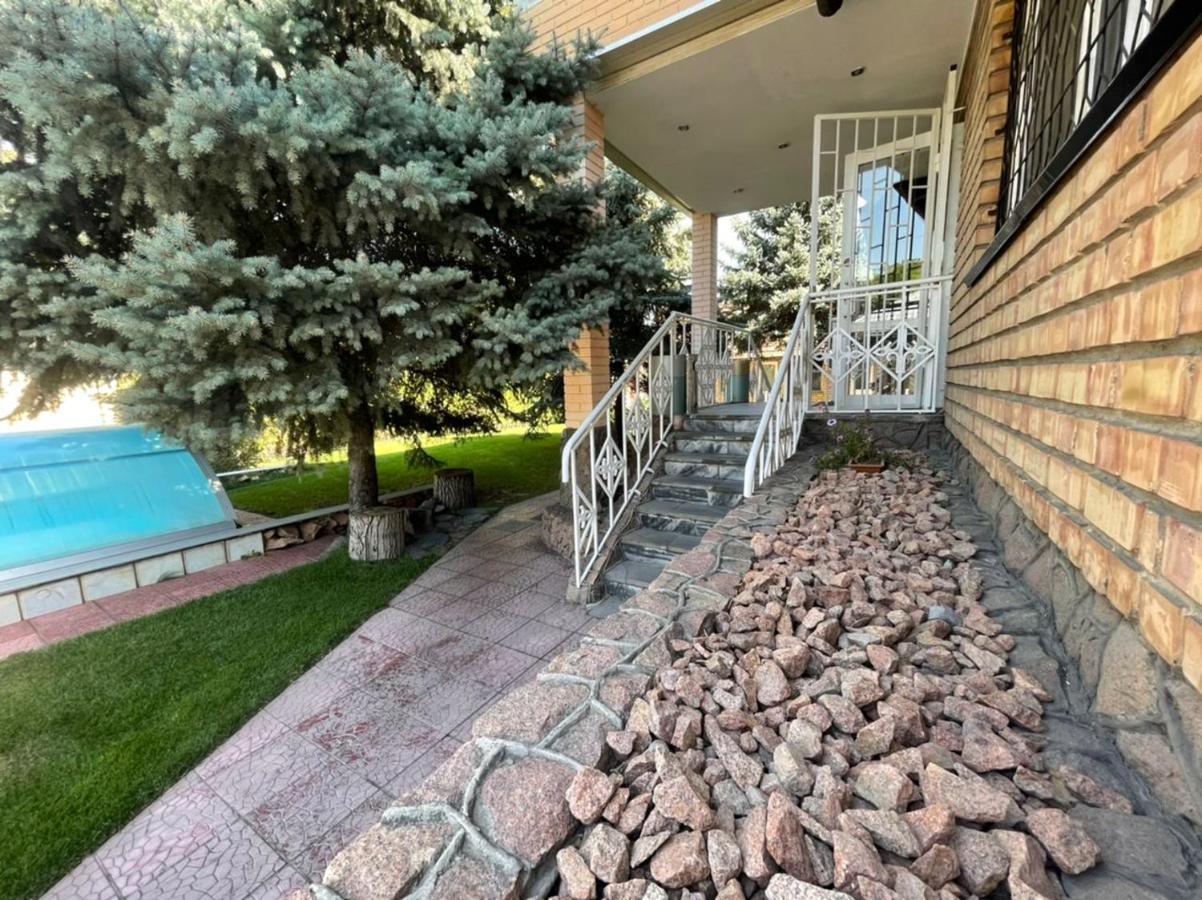 Гостевой Дом Шумкар Азия Guest House Shumkar Asia Bishkek Bagian luar foto