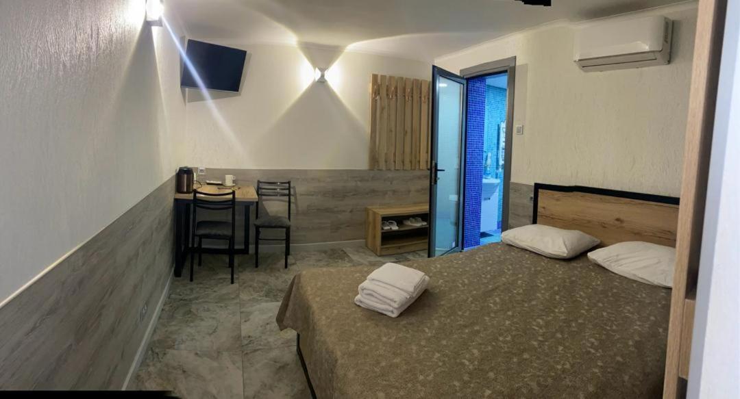 Гостевой Дом Шумкар Азия Guest House Shumkar Asia Bishkek Bagian luar foto