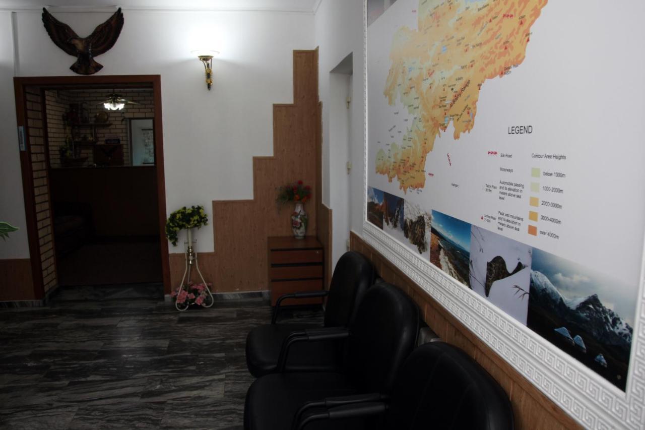 Гостевой Дом Шумкар Азия Guest House Shumkar Asia Bishkek Bagian luar foto