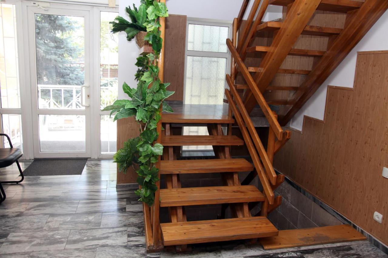 Гостевой Дом Шумкар Азия Guest House Shumkar Asia Bishkek Bagian luar foto