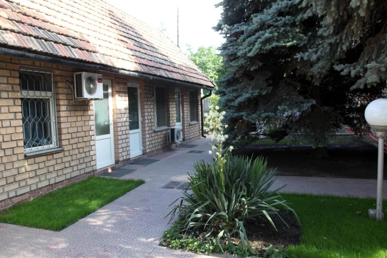 Гостевой Дом Шумкар Азия Guest House Shumkar Asia Bishkek Bagian luar foto